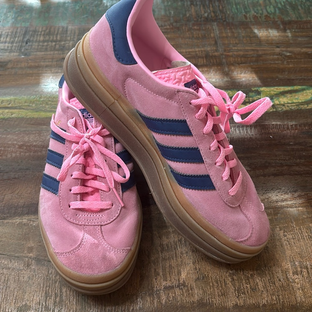 Women’s Adidas Gazelle Bold Pink & Navy Platform